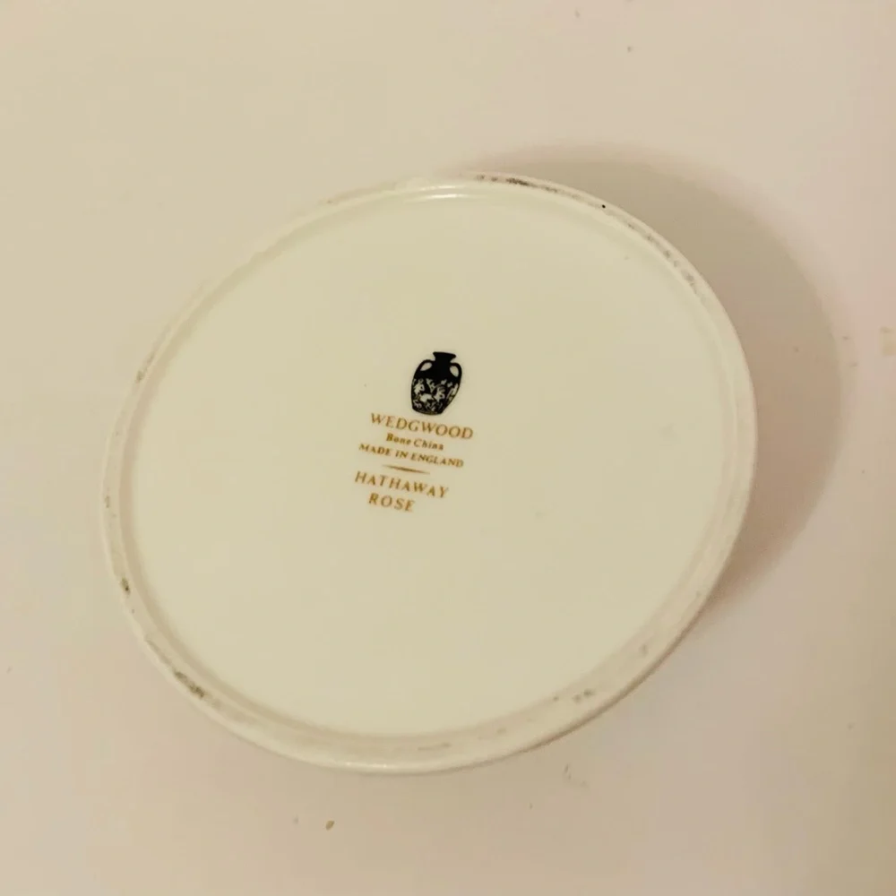 Wedgwood hathaway rose